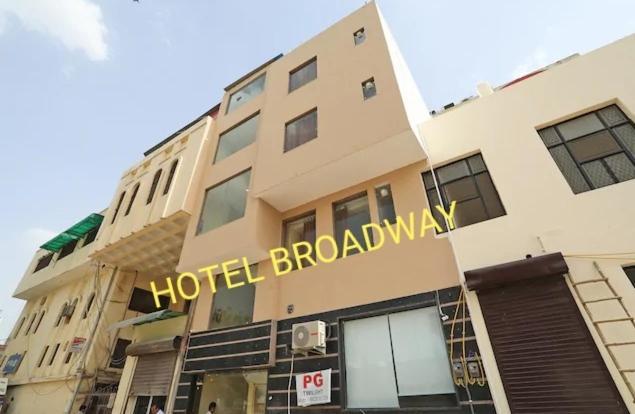 Hotel Broadway New Delhi Exterior photo